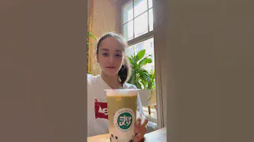 Первый раз пробую бабл ти 🤯🧋#баблти #еда # кафе #дегустации